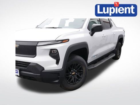 Used 2024 Chevrolet Silverado EV W/T AWD/4WD image 29
