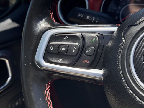 Used 2021 Jeep Gladiator Rubicon AWD/4WD image 32