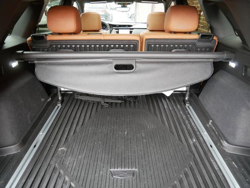 Used 2025 Cadillac XT5 Premium Luxury w/ Technology Package image 11