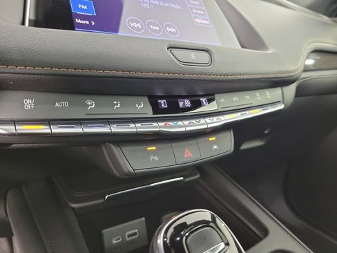 Used 2023 Cadillac XT4 Sport image 28