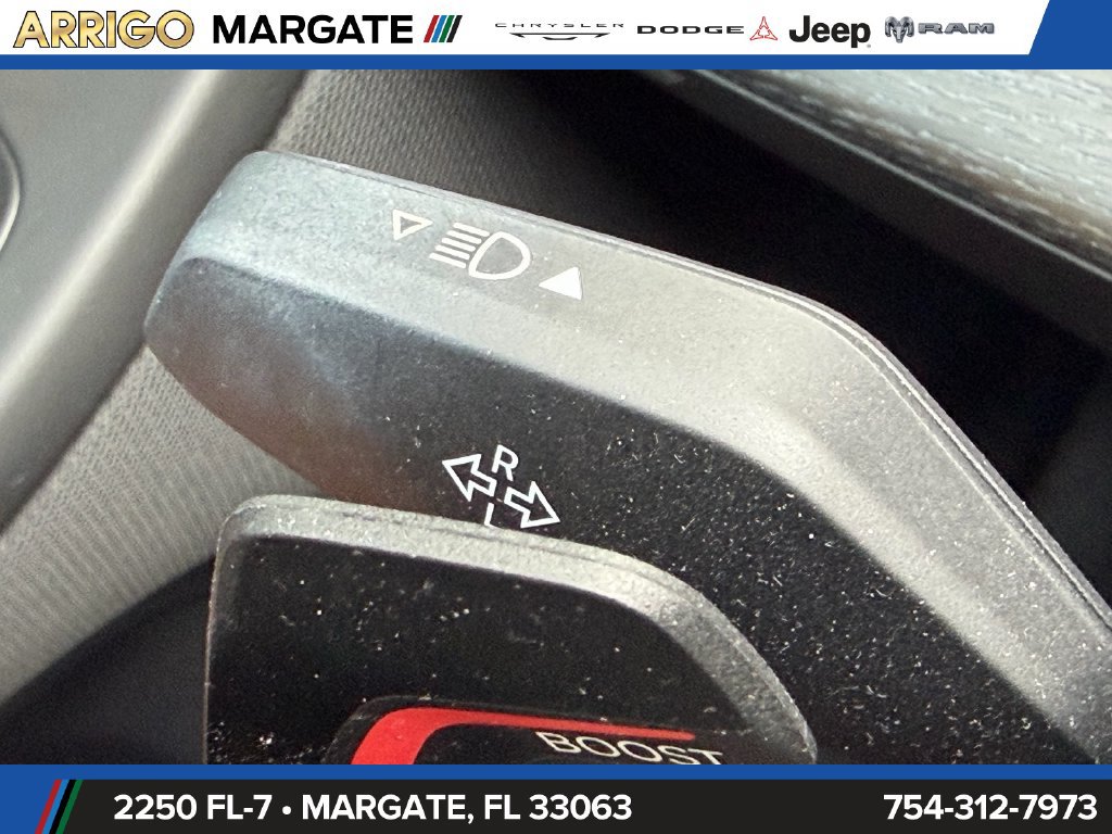 Used 2025 BMW i5 xDrive40 w/ M Sport Package AWD/4WD image 32