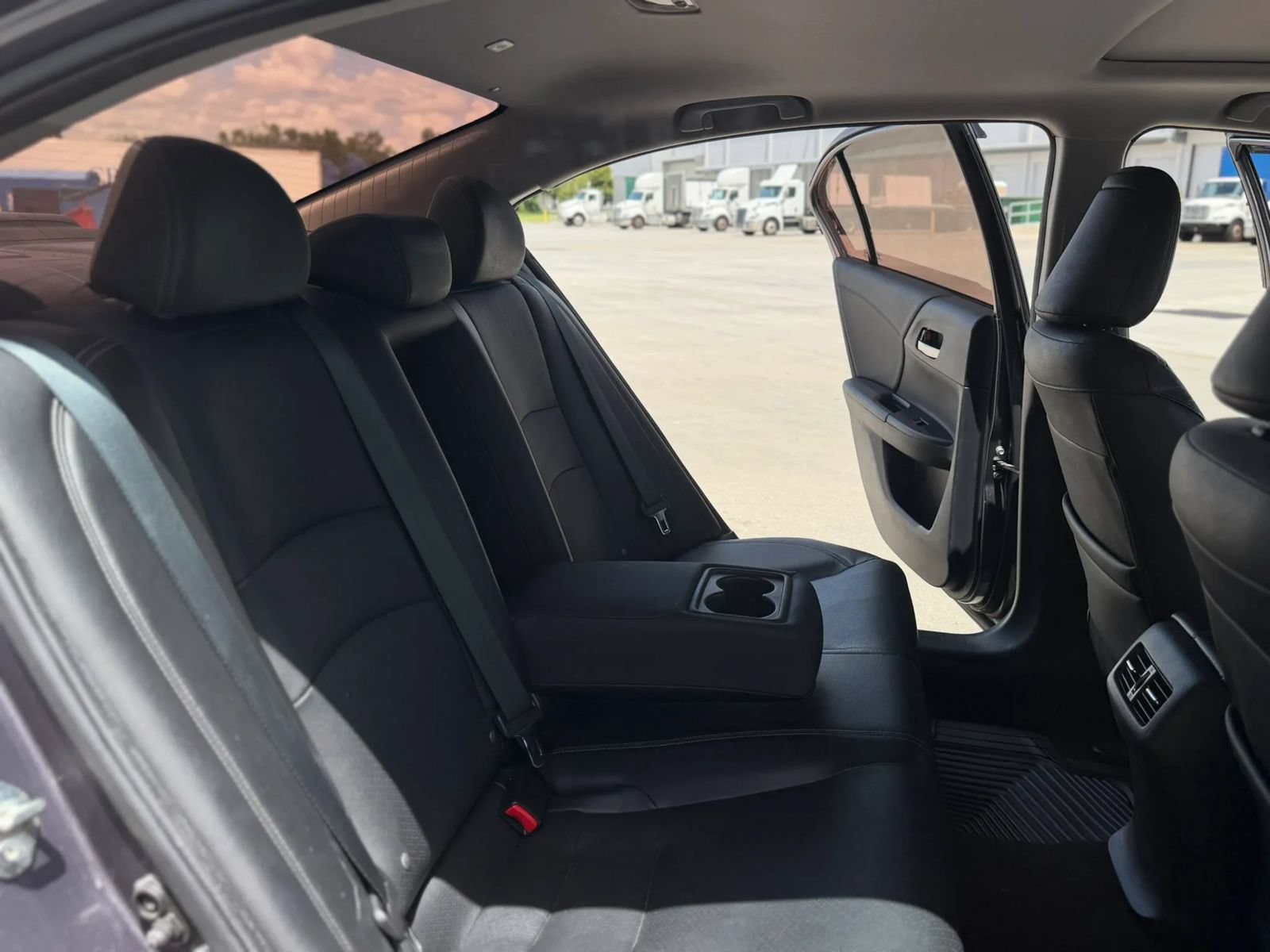 Used 2015 Honda Accord EX-L image 22