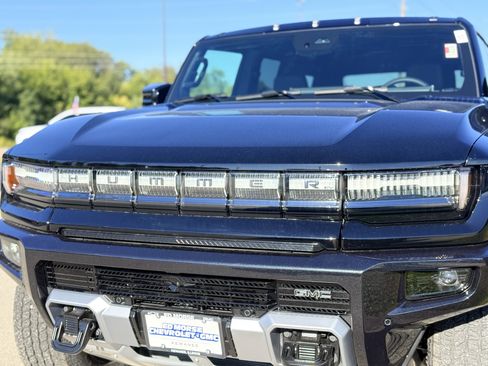New 2026 GMC Hummer EV SUV image 2