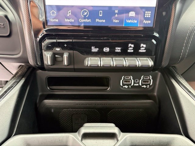 Used 2024 RAM 2500 Limited AWD/4WD image 22