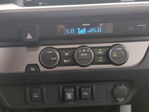 Used 2021 Toyota Tacoma SR5 RWD image 20