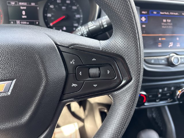 Used 2023 Chevrolet TrailBlazer LT AWD/4WD image 12