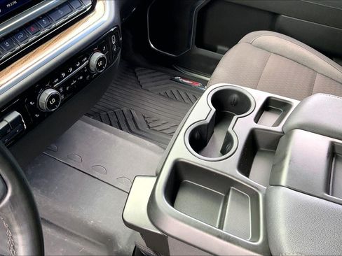 Used 2025 Chevrolet Silverado 2500 LT AWD/4WD image 17