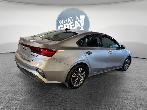 Certified 2024 Kia Forte LXS w/ LXS Technology Package FWD image 3