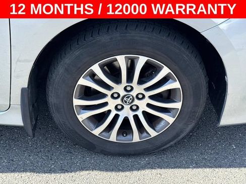 Used 2019 Toyota Sienna XLE FWD image 4