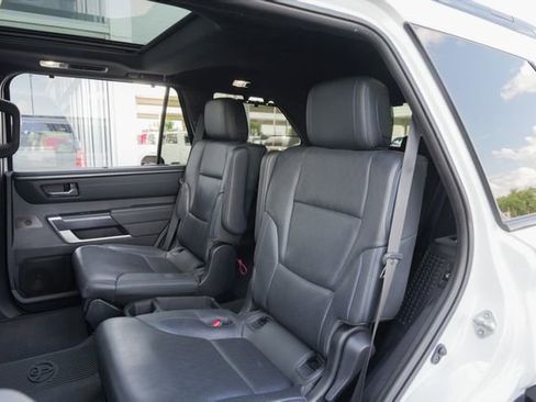 Used 2023 Toyota Sequoia Platinum image 42