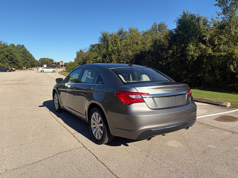Used 2012 Chrysler 200 Touring w/ Cold Weather Group FWD image 5