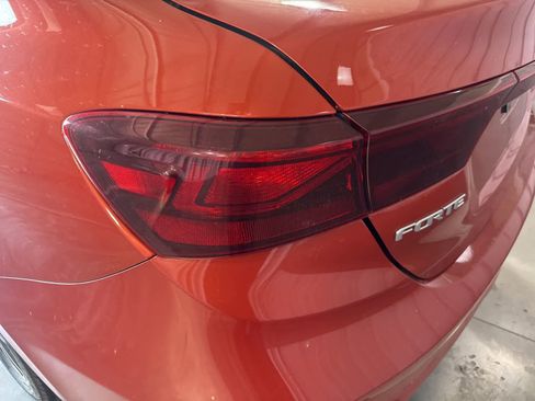 Used 2022 Kia Forte LXS image 14