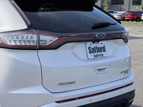 Used 2018 Ford Edge Sport w/ Equipment Group 401A AWD/4WD image 11