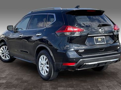 Used 2020 Nissan Rogue SV image 12
