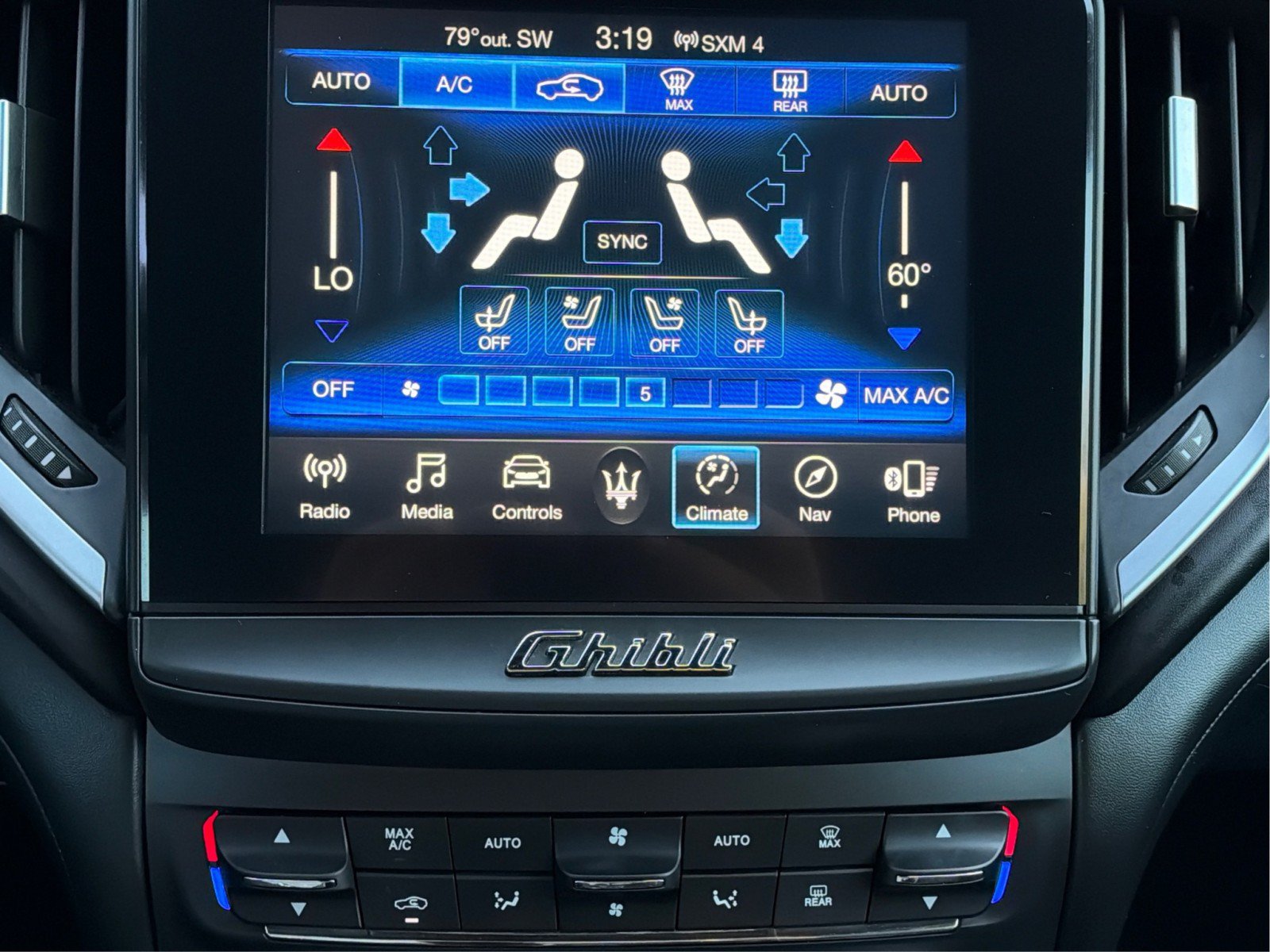 Used 2019 Maserati Ghibli S Q4 AWD/4WD image 17