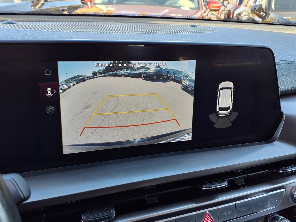 Certified 2024 Kia Telluride LX FWD image 28