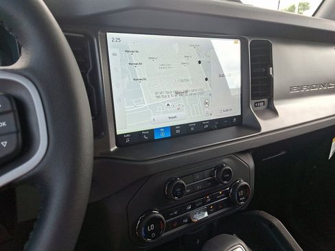 New 2025 Ford Bronco Big Bend w/ Black Diamond Package image 16