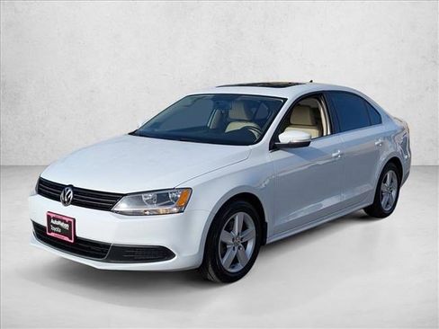 Used 2014 Volkswagen Jetta TDI image 1
