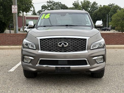 Used 2016 INFINITI QX80 4WD w/ Deluxe Technology Package image 6