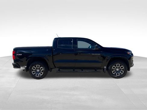 Used 2024 Chevrolet Colorado Z71 w/ Z71 Convenience Package 2 AWD/4WD image 8