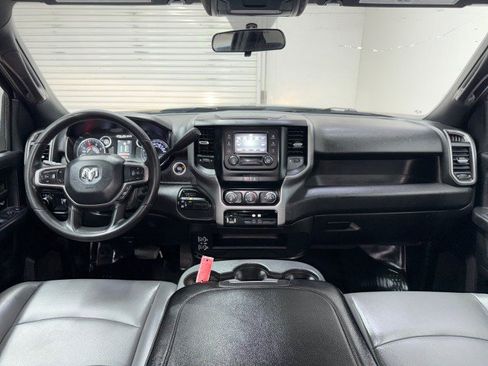 Used 2024 RAM 3500 Tradesman w/ Chrome Appearance Group AWD/4WD image 21