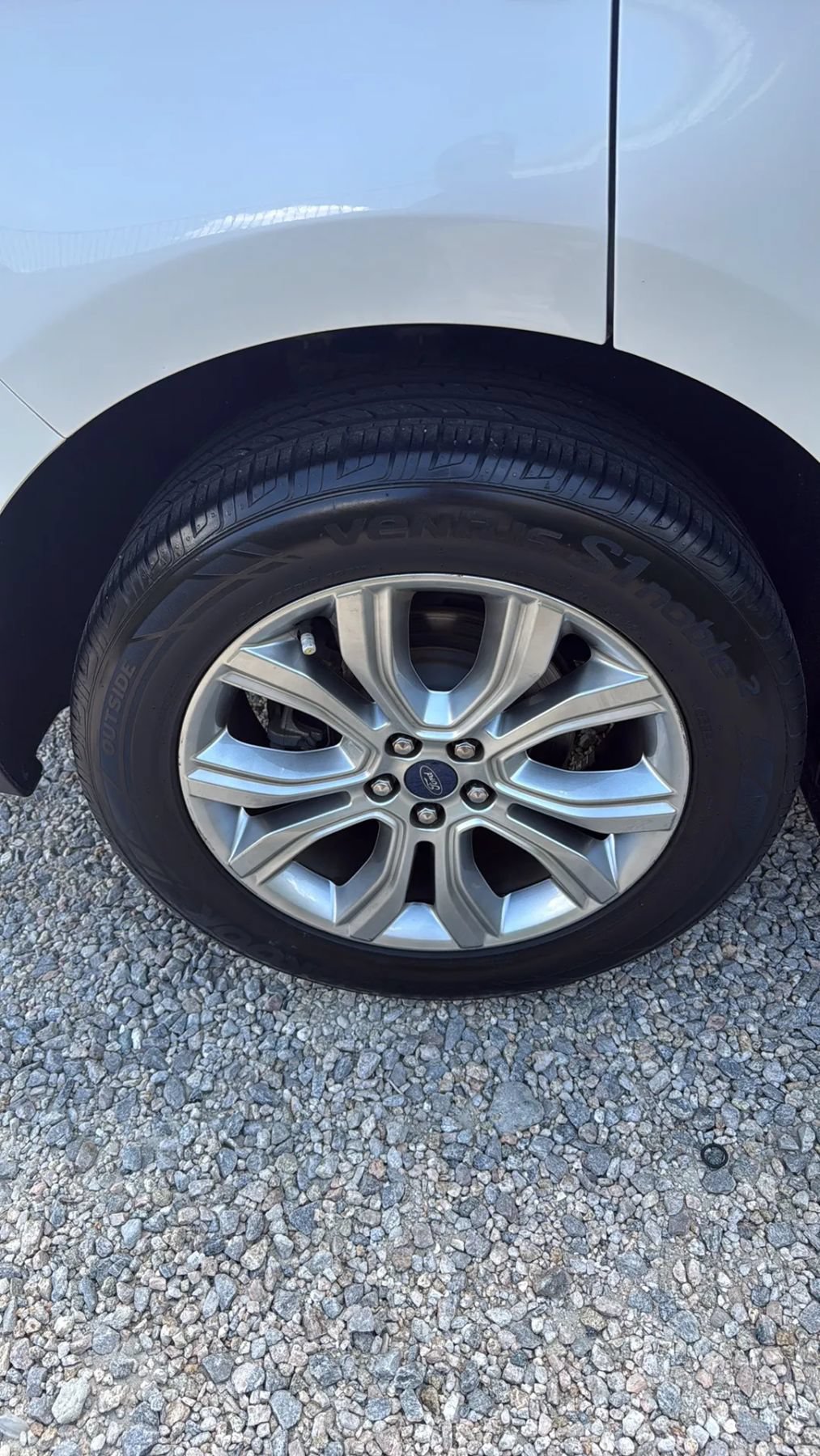 Used 2019 Ford Edge Titanium w/ Cold Weather Package AWD/4WD image 44