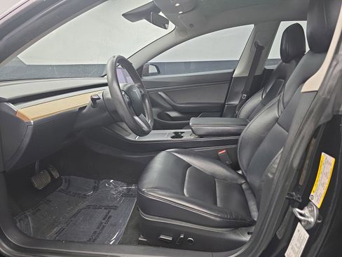 Used 2021 Tesla Model 3 Standard Range Plus RWD image 18