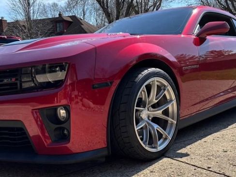 Used 2014 Chevrolet Camaro ZL1 image 3