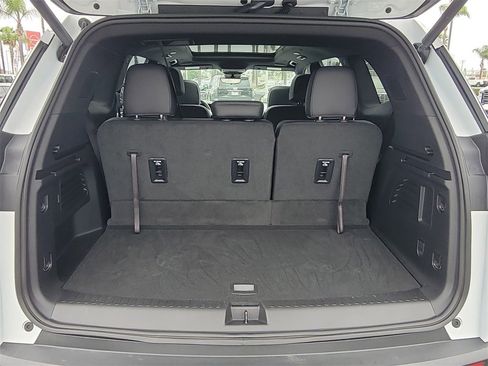 Used 2026 GMC Acadia AT4 w/ Luxury Package image 27