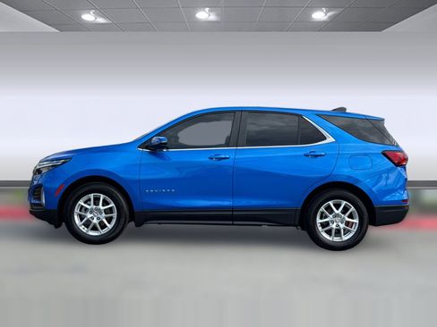 Used 2024 Chevrolet Equinox LT FWD image 2