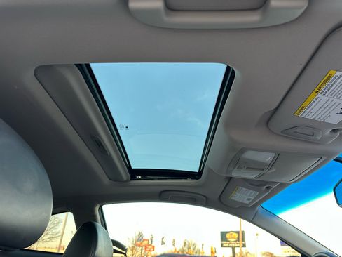 Used 2014 INFINITI Q60 Journey w/ Premium Package image 13