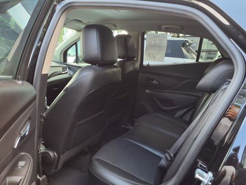 Certified 2022 Buick Encore Preferred image 15