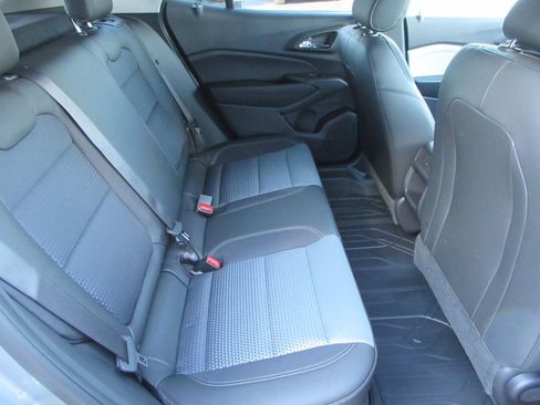 New 2026 Chevrolet Trax LT w/ LPO, Blackout Package image 17