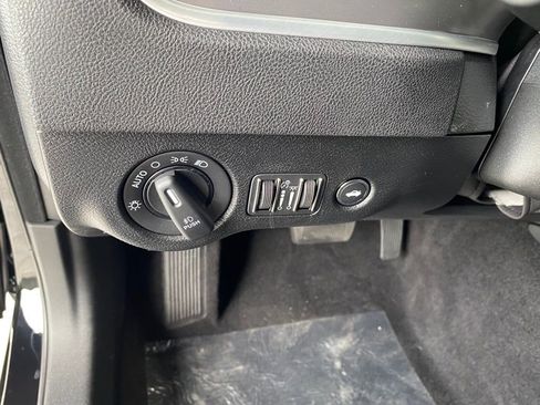 New 2022 Dodge Charger GT w/ Blacktop Package image 31