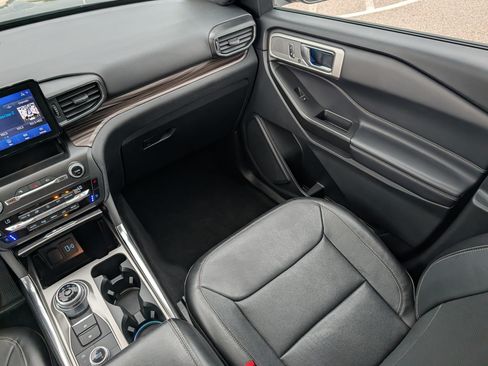 Used 2020 Ford Explorer Limited AWD/4WD image 11
