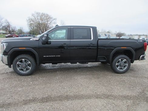 New 2026 GMC Sierra 3500 SLE w/ SLE Value Package AWD/4WD image 10