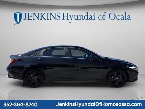 New 2026 Hyundai Elantra SEL Sport image 2