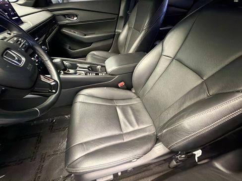 Used 2024 Honda Accord Sport image 11