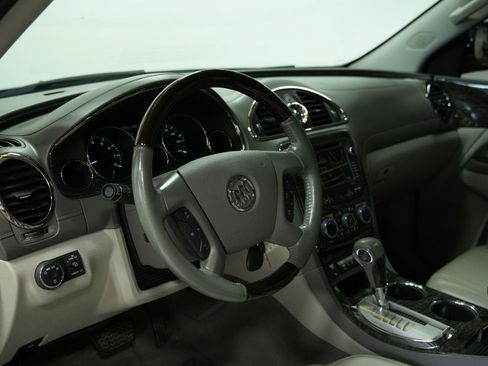 Certified 2014 Buick Enclave Premium FWD image 39