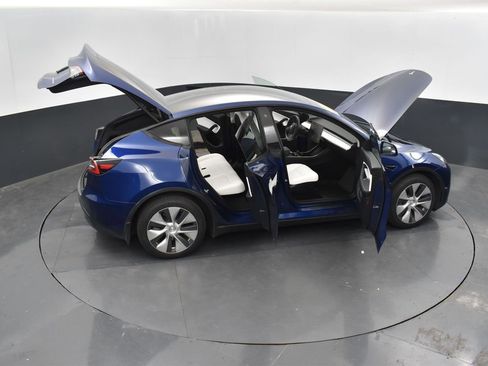 Used 2020 Tesla Model Y Long Range AWD/4WD image 44