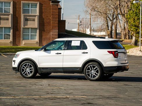 Used 2018 Ford Explorer Sport image 7