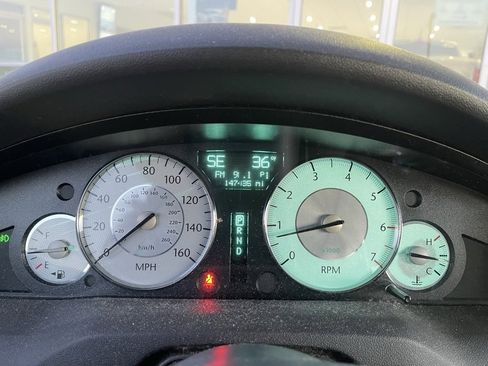 Used 2010 Chrysler 300 C w/ Luxury Group II image 11