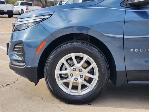 Used 2024 Chevrolet Equinox LS w/ LS Convenience Package image 8