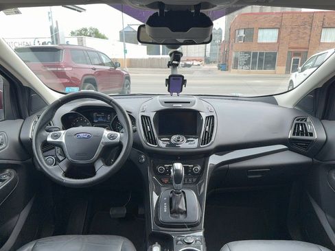 Used 2015 Ford Escape Titanium w/ Equipment Group 301A AWD/4WD image 18