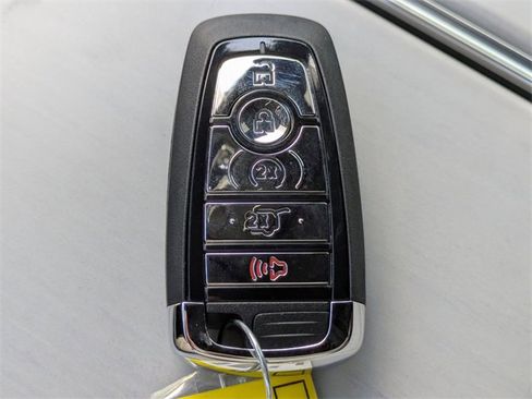 New 2025 Lincoln Navigator Reserve w/ Jet Appearance Package image 29