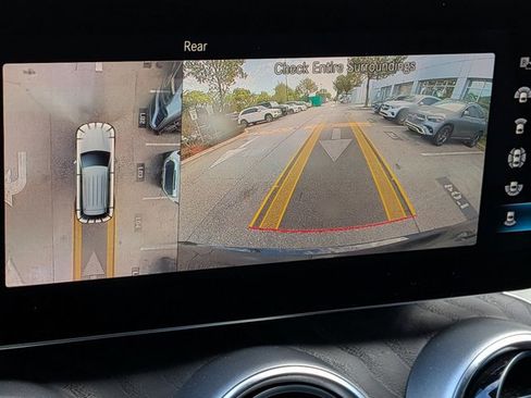 Used 2022 Mercedes-Benz GLC 300 GLC 300 image 11