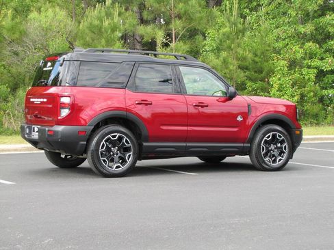 Used 2025 Ford Bronco Sport Outer Banks w/ Outer Banks Tech Package+ image 8