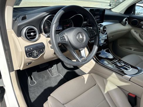 Used 2018 Mercedes-Benz GLC 300 image 18