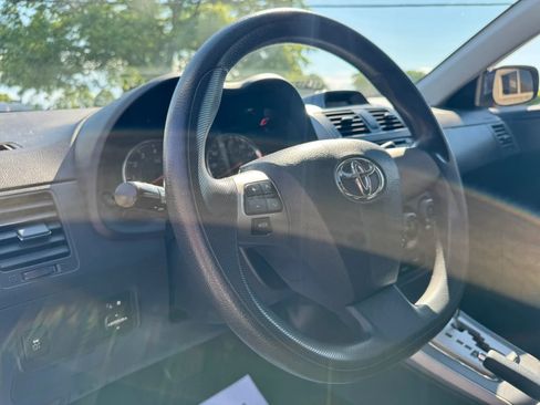 Used 2012 Toyota Corolla S FWD image 19