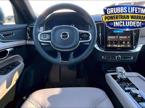 New 2026 Volvo XC90 B6 Core AWD/4WD image 13